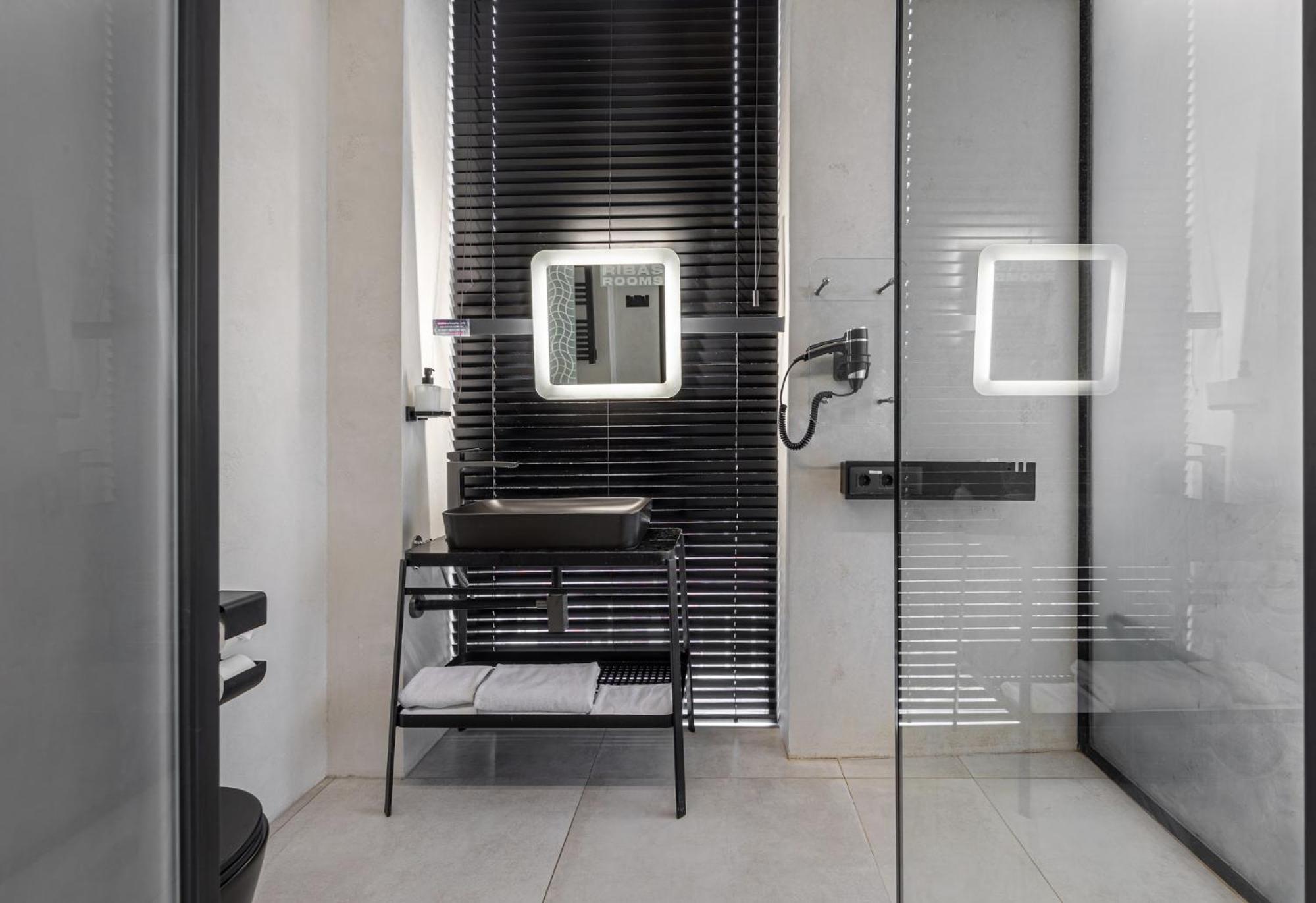 Ribas Rooms Lutsʼk Extérieur photo